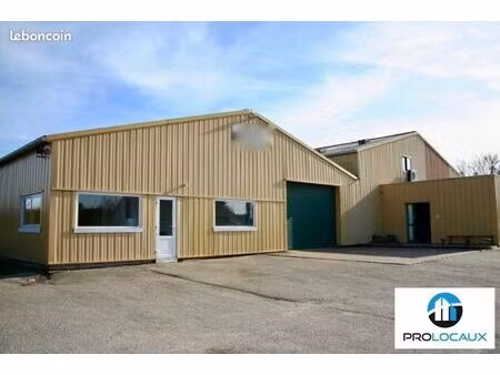 local d'activité 1 676 m²