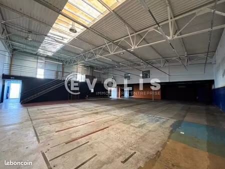 local commercial 746 m²