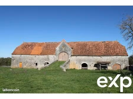 propriété 1 pièce 800 m²