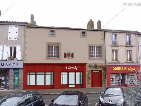 local professionnel hyper-centre bressuire