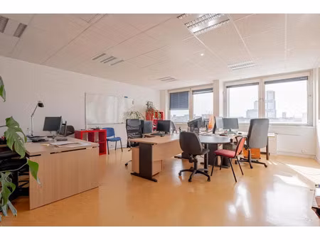 location locaux professionnels 12 pièces 266 m² à clichy (92110)  nan €