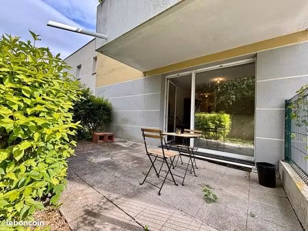 studio 1 pièce 20 m²