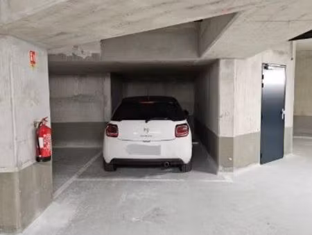 place du parking au sous-sol aubervilliers