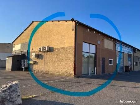 local commercial 64m2 isle sur la sorgue