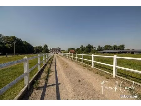 propriété 7 pièces 135 m²