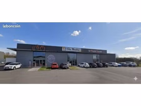 local commercial ou bureau ou activité