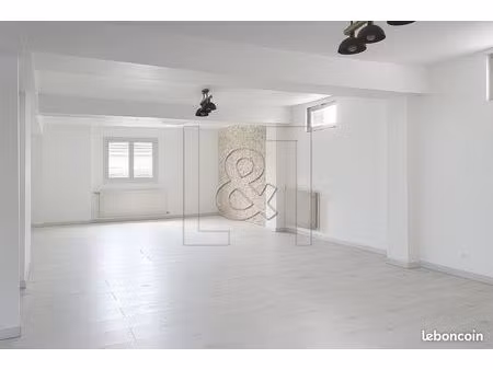 maison 9 pièces 237 m²