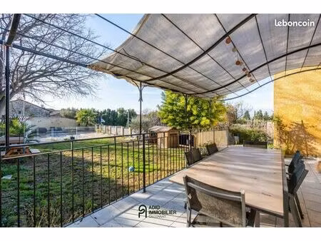 villa 4 pièces 95 m²