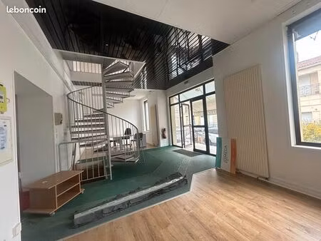 local commercial 110 m² bergerac