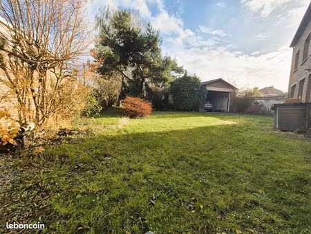 maison 18 pièces 305 m²