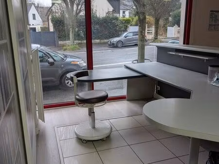 vends locaux idéal bureaux  médicaux ou paramédicaux