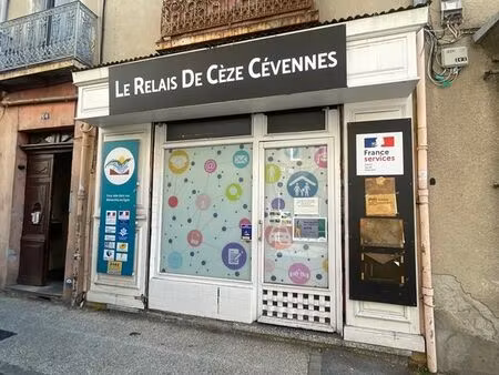 local commercial bessèges rue de la république