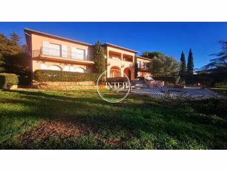 vente maison 6 pièces 270 m² sainte-maxime (83120)