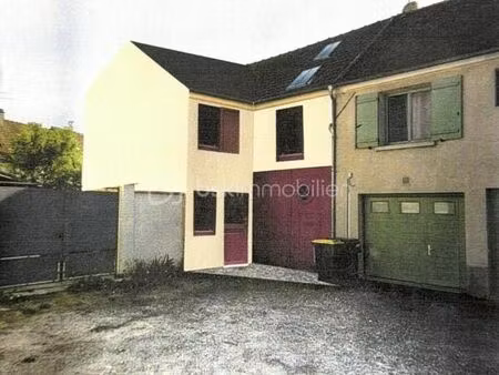 immeuble 1 pièce 128 m²