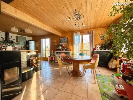 maison 5 pièces 90 m²