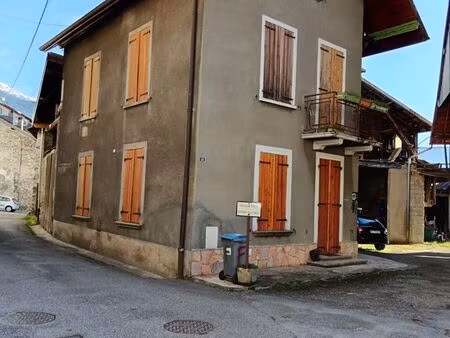 vend maison + dépendances