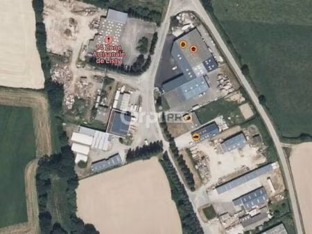 terrain 2 300 m² ambon