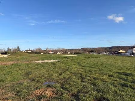 terrain constructible viabilisé à vendre