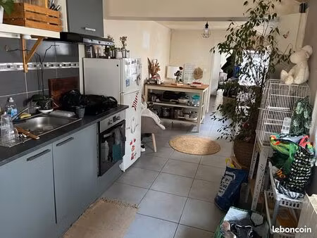 maison type f2 à louer