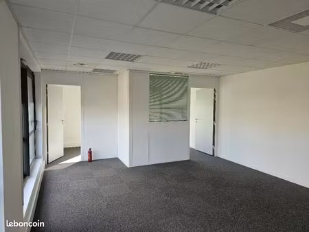 bureaux 49 m²