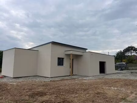 terrain avec maison neuve à vendre