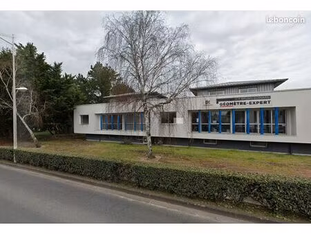 bureaux à louer 160 m² royan (17200)
