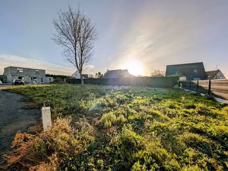 terrain constructible viabilisé à vendre