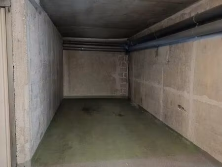 location place de parking sous terrain  vincennes