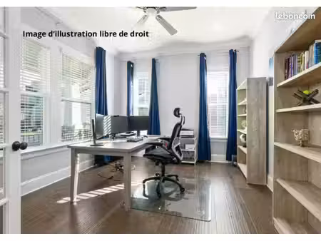 bureau 77 m²