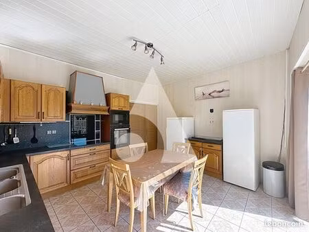 maison 6 pièces 144 m²