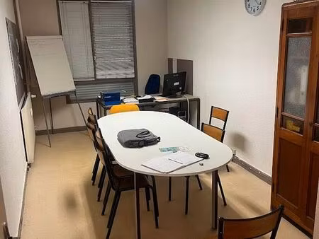 st etienne bellevue local professionnel de 35 m2 au rez de chaussée dans résidence sécuris