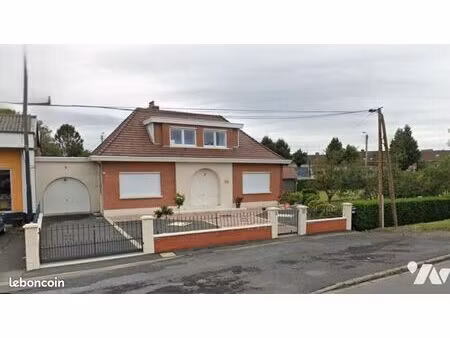 maison 8 pièces 109 m²