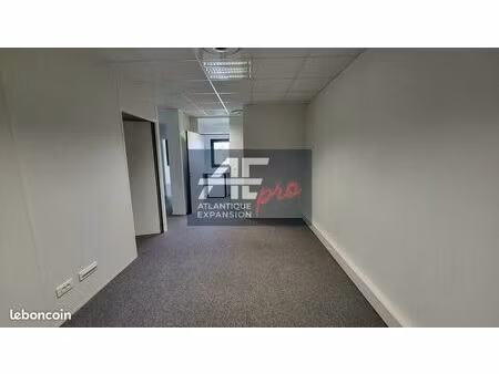 bureaux 52 m²