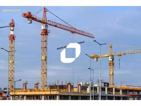 local d'activité 3 400 m²