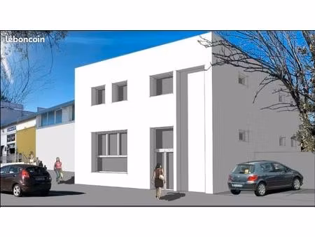 local commercial lunel nord est