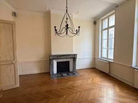 maison 9 pièces 209 m²