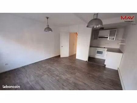 immeuble 5 pièces 155 m²