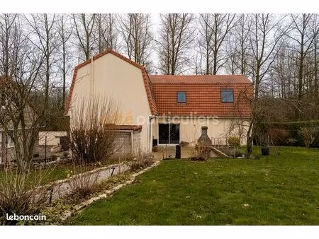 maison 6 pièces 195 m²