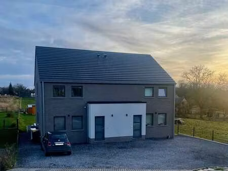 belle maison 3 façades à louer