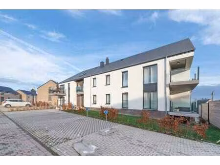 option !! appart. 2 chambres avec jardin et terrasse à auban