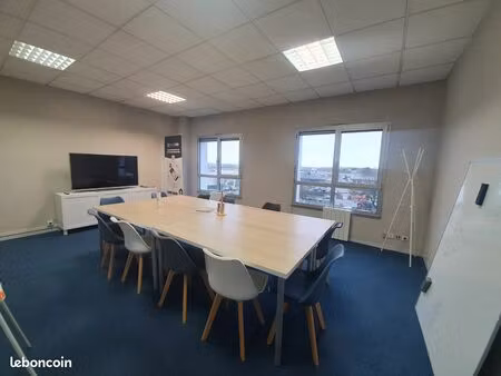 bureaux à louer - proche lorient  sur axe rn 165