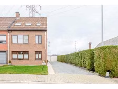 zeer interessante investeringseigendom met 3 appartementen