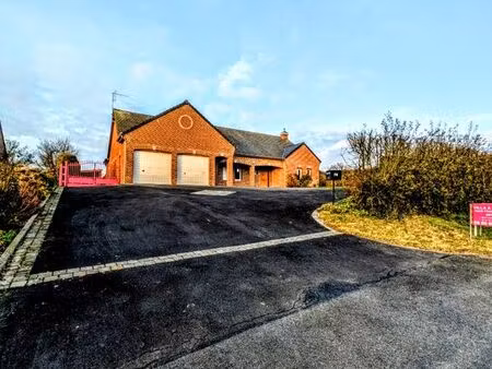 maison de plain-pied damousies