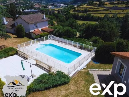 maison 7 pièces 259 m²