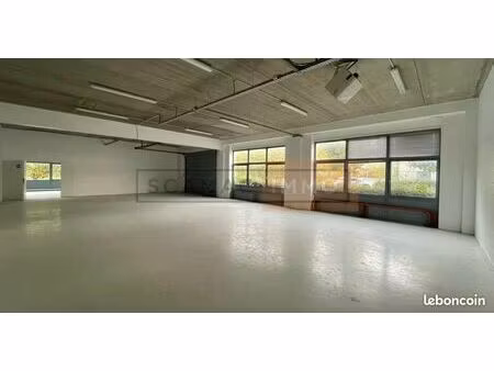 local d'activité 394 m²