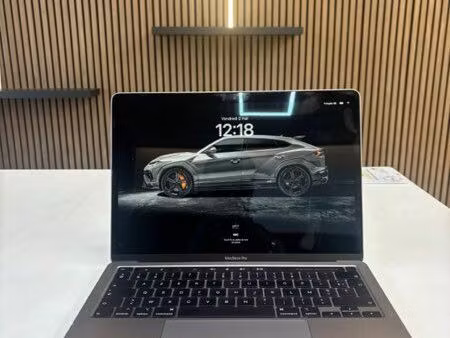 poste de commercial dans l’automobile