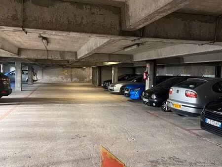 parking cergy centre pour investisseur rentabilité 10%