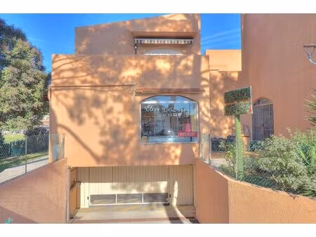 vente fonds de commerce local commercial 30 m² – zone commerciale dynamique – bail tous co