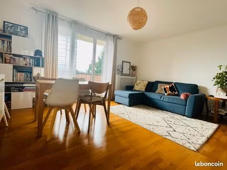 appartement 4 pièces 80 m²