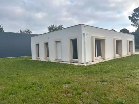 location locaux professionnels 190 m² à mios (33380)  nan €